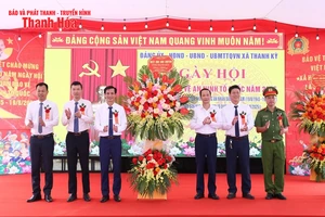 Chủ tịch UBND tỉnh Đỗ Minh Tuấn dự “Ngày hội toàn dân bảo vệ an ninh Tổ quốc” tại xã Thanh Kỳ