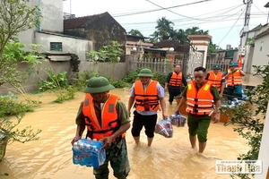 Bác bỏ thông tin về việc Công an không giúp dân trong mưa bão