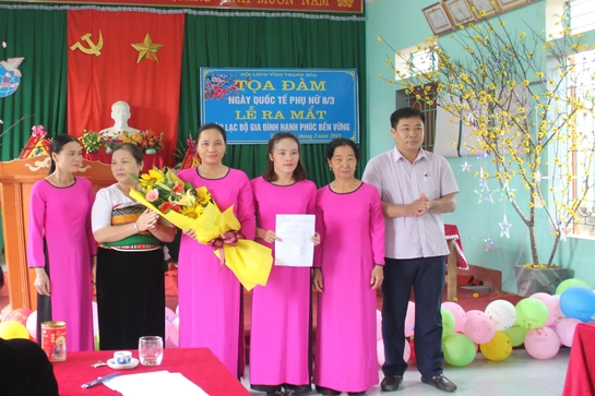 Ra mắt câu lạc bộ Gia đình hạnh phúc bền vững