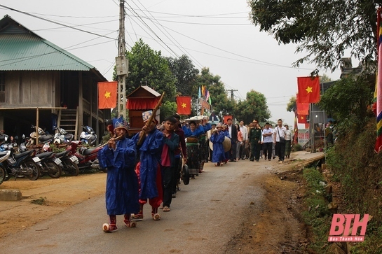 Độc đáo tín ngưỡng thờ “hòn đá vía”