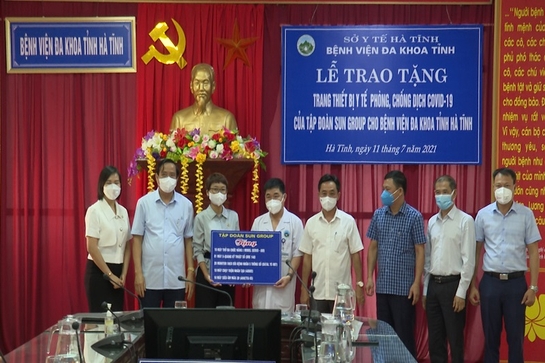 Sun Group tặng tỉnh Hà Tĩnh và Hưng Yên nhiều trang thiết bị y tế hiện đại hỗ trợ điều trị COVID-19
