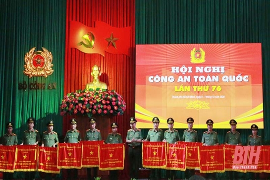 12 tập thể thuộc Công an tỉnh Thanh Hóa được tặng Cờ thi đua “Vì An ninh Tổ quốc” 2021