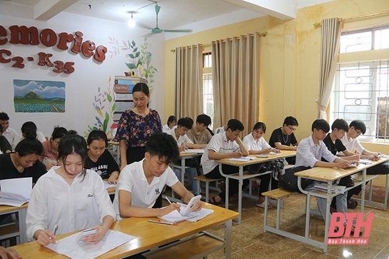 Học và làm theo Bác ở Trường THPT Nguyễn Quán Nho