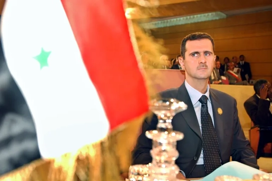 Cựu Tổng thống Bashar al-Assad đến Moscow, Hoa Kỳ tấn công các mục tiêu của Nhà nước Hồi giáo ở Syria