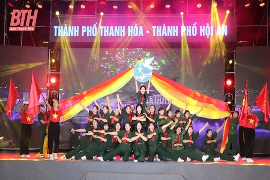 Giao lưu văn nghệ với chủ đề “Vũ điệu khoẻ đẹp”