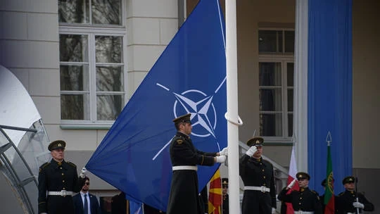 NATO rúng động vì bê bối tham nhũng