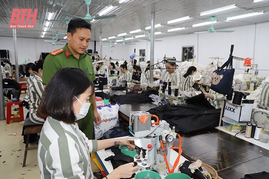 Công khai, minh bạch công tác xét giảm án và tha tù trước thời hạn có điều kiện