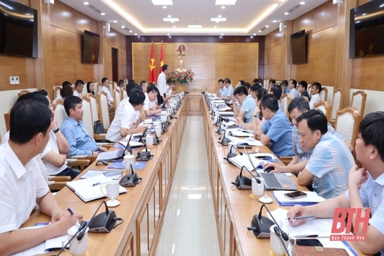 Tháo gỡ điểm nghẽn trong triển khai các dự án lưới điện