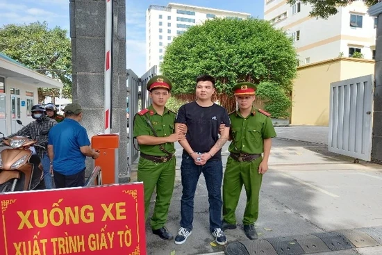 Cơ quan thi hành án hình sự: Vận động đối tượng truy nã ra đầu thú