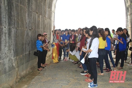 Giảm giá vé tham quan Di sản văn hóa thế giới Thành Nhà Hồ từ ngày 1 - 10