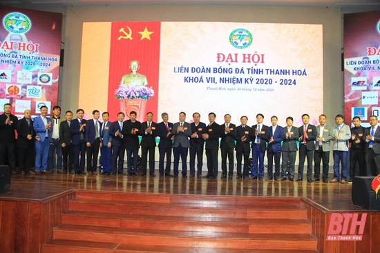 Phát triển phong trào bóng đá rộng khắp, nâng cao vị thế bóng đá chuyên nghiệp