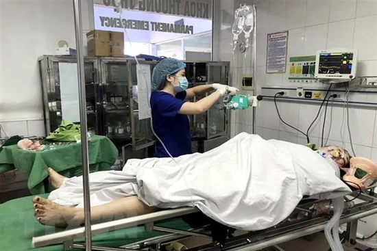 Vụ xe khách Thanh Hóa đâm xe đầu kéo tại Nghệ An: Thêm một nạn nhân tử vong