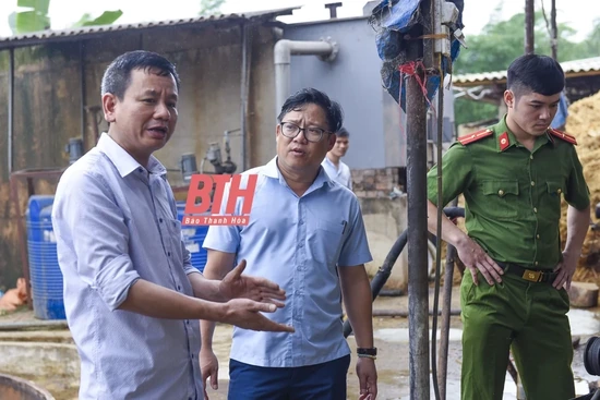 Huyện Bá Thước phát hiện thủ phạm thứ 3 xả thải ra sông Mã