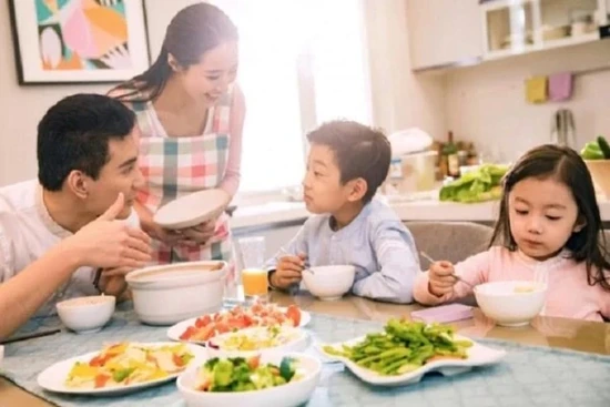 Tuyệt chiêu đánh bại rối loạn tiêu hóa bởi E-zyms BIG đến từ Dược phẩm Tín Phong