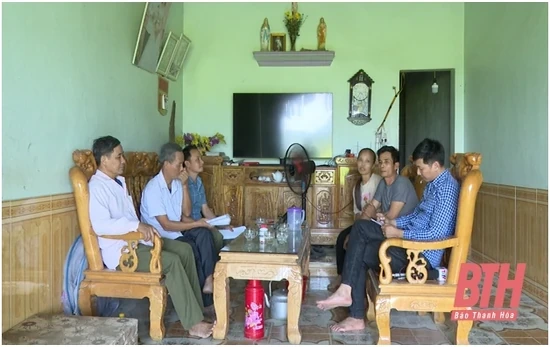 Huyện Thọ Xuân cấp đất, hỗ trợ cho đồng bào sinh sống trên sông làm nhà ở