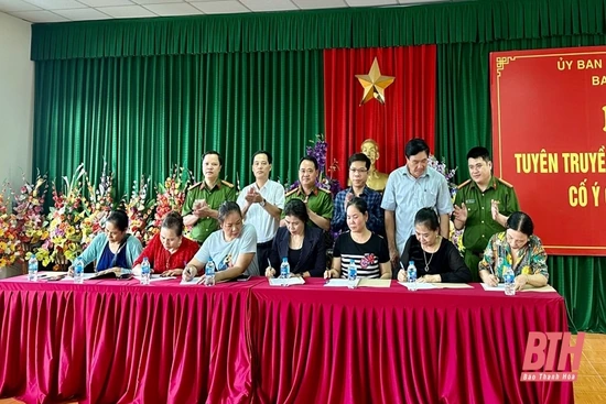 Tuyên truyền, phổ biến pháp luật  tại chợ đầu mối Đông Hương