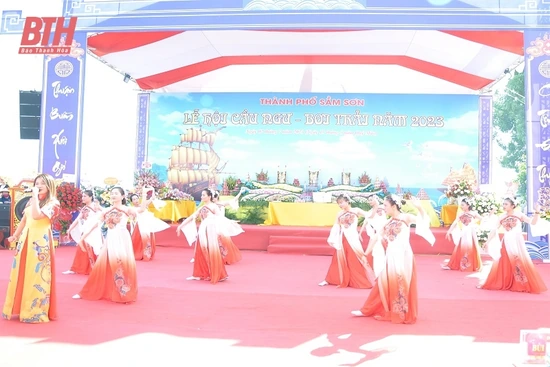 Đặc sắc Lễ hội cầu ngư - bơi trải TP Sầm Sơn năm 2023