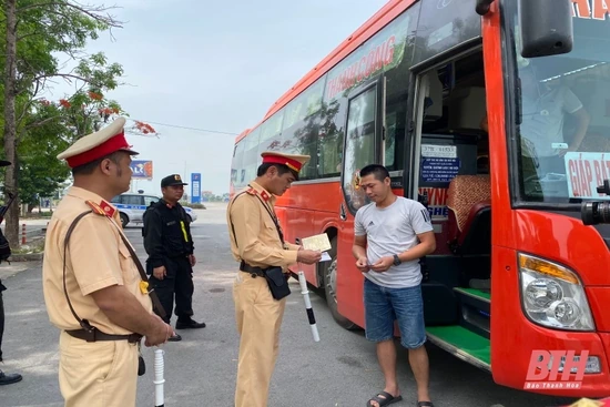 Xử phạt trên 1.600 trường hợp vi phạm tốc độ
