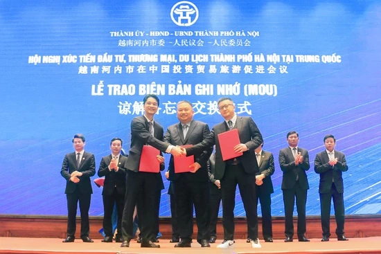 Vinamilk hợp tác với 2 nhà nhập khẩu và phân phối sữa, nông sản lớn Trung Quốc đưa sữa chua “Made in Vietnam” đến thị trường tỷ dân