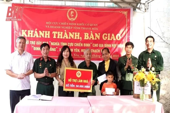 Trao nhà “Nghĩa tình đồng đội” cho hội viên cựu chiến binh nghèo