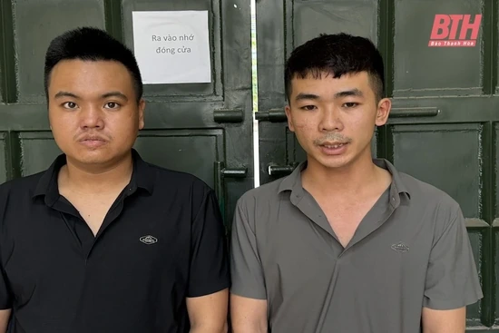 Bắt 2 đối tượng lừa đảo bằng hình thức mua bán hàng rồi đổi tiền qua chuyển khoản