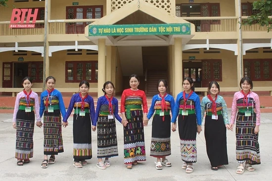 Quan Sơn gìn giữ và phát huy trang phục của đồng bào dân tộc thiểu số