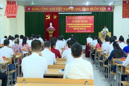 Thọ Xuân: Khai giảng lớp bồi dưỡng cán bộ dự nguồn Ban Chấp hành,  Ban Thường vụ và các chức danh lãnh đạo chủ chốt