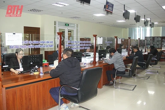 Xây dựng nền hành chính hiện đại, hoạt động hiệu quả