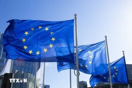 EU ưu tiên đàm phán với Mỹ để dỡ bỏ thuế quan thay vì trả đũa