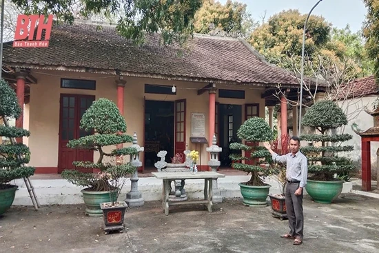 Về làng cổ Tường Vân