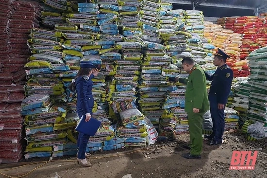 Xử phạt Công ty CP Công nghệ cao Sao Đỏ 376 triệu đồng vì hành vi sản xuất phân bón giả