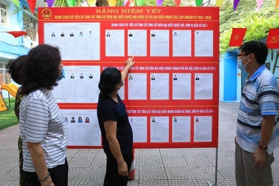 Hướng dẫn mới nhất về chế độ, chính sách với cán bộ không tái cử, tái bổ nhiệm