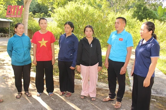 Phát huy vai trò của cán bộ, đảng viên trong công tác tuyên truyền miệng