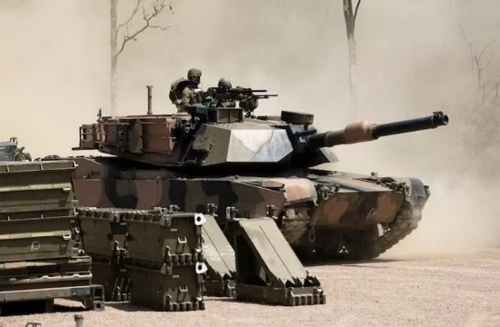 Lô 49 xe tăng M1A1 đầu tiên của Úc lên đường hỗ trợ Ukraine