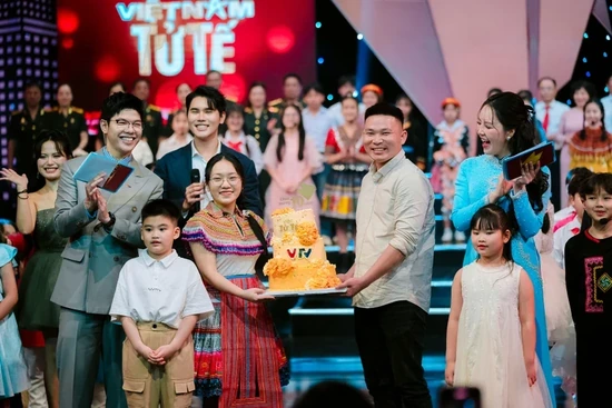 Hành trình 10 năm “Việc tử tế”: Vinh danh hơn 2.500 nhân vật khắp cả nước