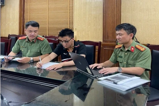Khởi tố vụ án “Vô ý làm lộ bí mật Nhà nước” trong kỳ thi tốt nghiệp THPT 2025