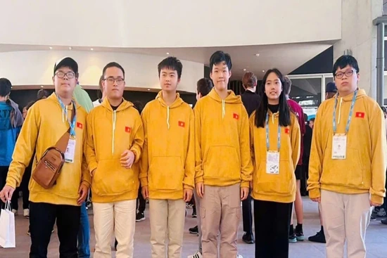 Học sinh Việt Nam giành 6 huy chương tại Kỳ thi Olympic Toán Quốc tế