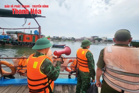 Bộ đội Biên phòng khẩn trương hỗ trợ Nhân dân ứng phó với bão số 3