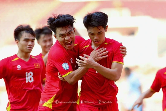 Báo châu Á nhận xét thẳng thắn về U23 Việt Nam và Indonesia trước chung kết