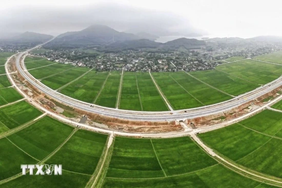 Lập 10 đoàn đi giải đáp khó khăn tại các địa phương về nông nghiệp môi trường
