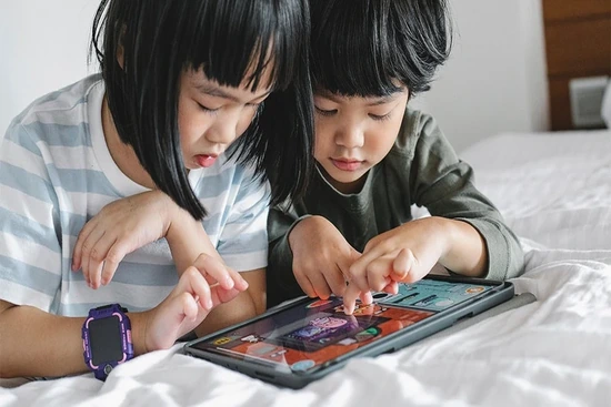 Bộ Y tế yêu cầu tăng cường công tác bảo vệ trẻ em trên môi trường mạng
