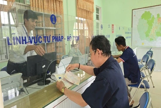 Bộ Nội vụ cử 34 cán bộ về địa phương hỗ trợ giải quyết các vấn đề ở cấp xã