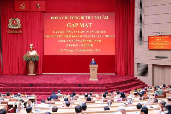 80 năm - Vinh quang Công an Nhân dân Việt Nam