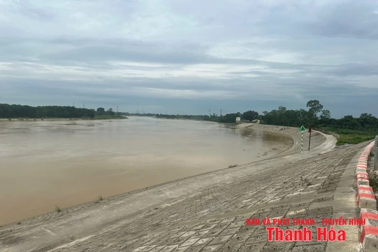 Cảnh báo nguy cơ cao ngập lụt tại khu vực ven sông suối nhỏ