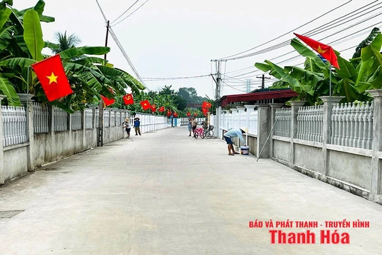 Dân biết, dân bàn, dân làm, dân kiểm tra, dân giám sát, dân thụ hưởng