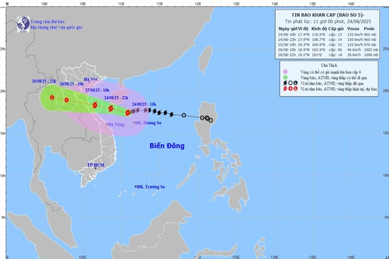 Bão số 5 cách Nghệ An 580 km, giật cấp 15