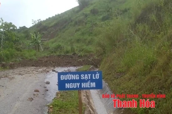 Công bố tình huống khẩn cấp thiên tai đối với vị trí sạt lở trên tuyến đường từ Quan Sơn đi Tam Lư