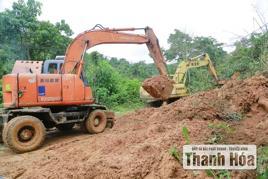 Nỗ lực khắc phục sạt lở trên các tuyến giao thông