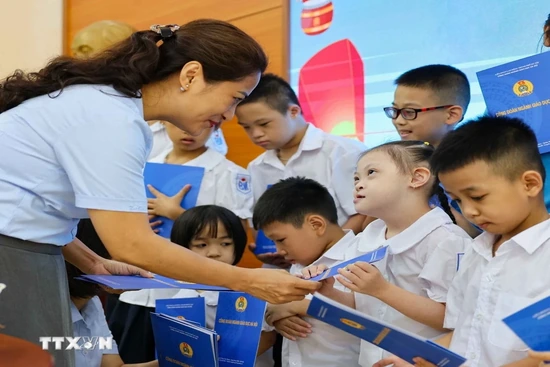 Phát động “Chắp cánh ước mơ cho trẻ em khuyết tật”: Vận động quyên góp 2 tỷ đồng