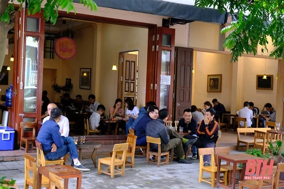 TP Thanh Hóa:  Nhiều cơ sở kinh doanh đồng loạt mở cửa sau Chỉ thị của UBND tỉnh